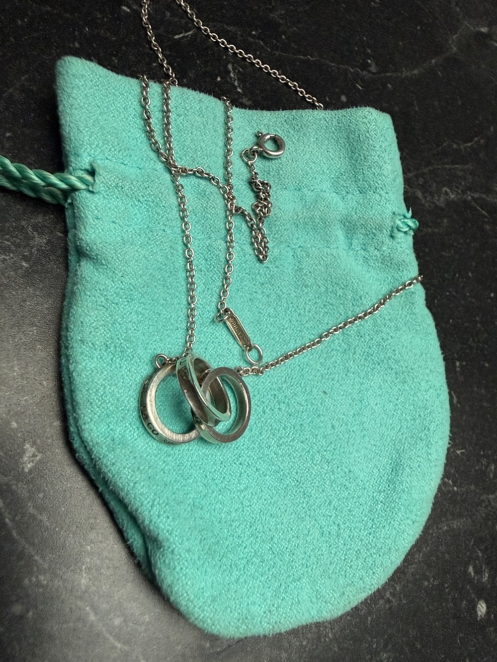 Tiffany & Co. Interlocking lariat Necklace in Sterling Silver